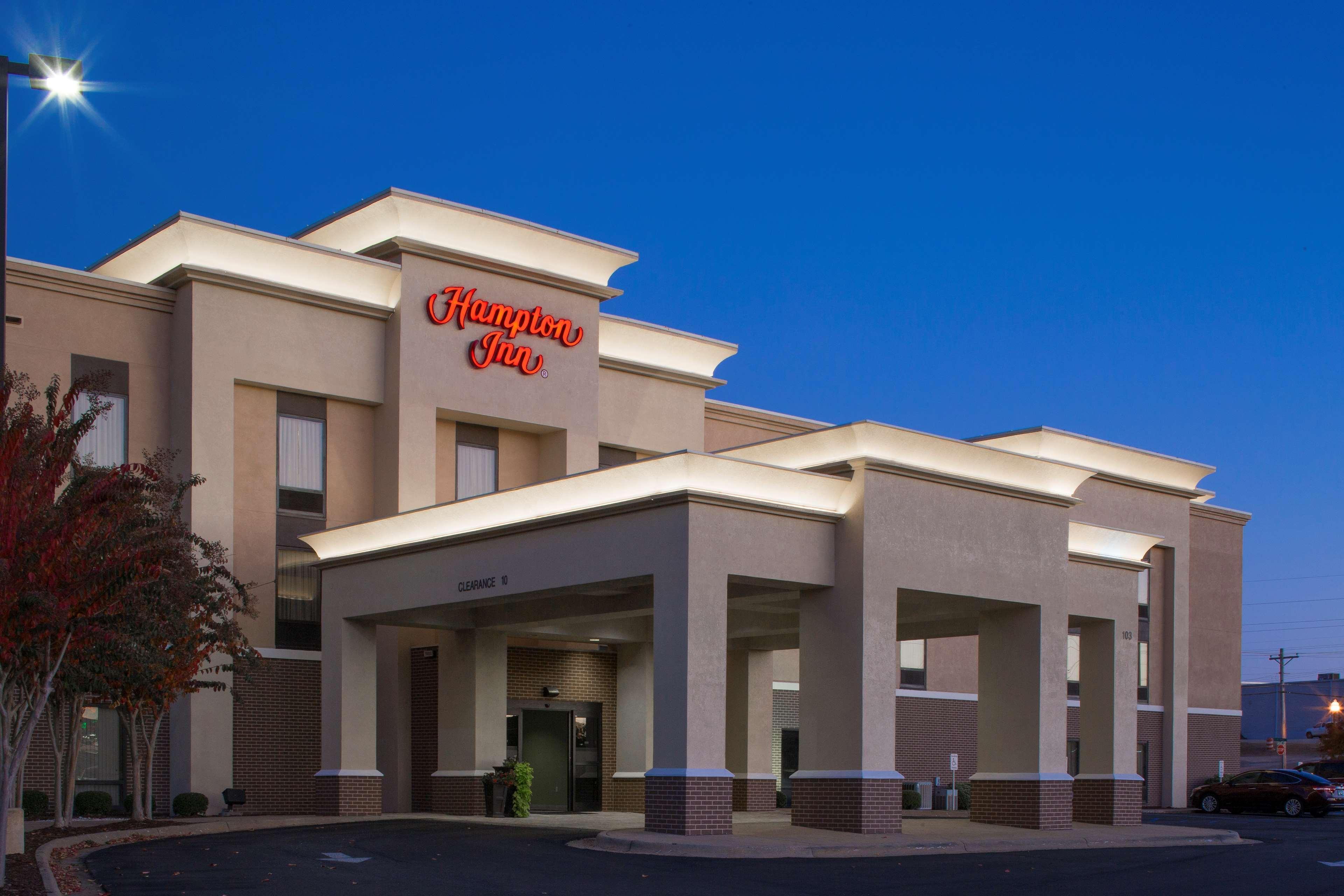 Hampton Inn Troy Exteriör bild