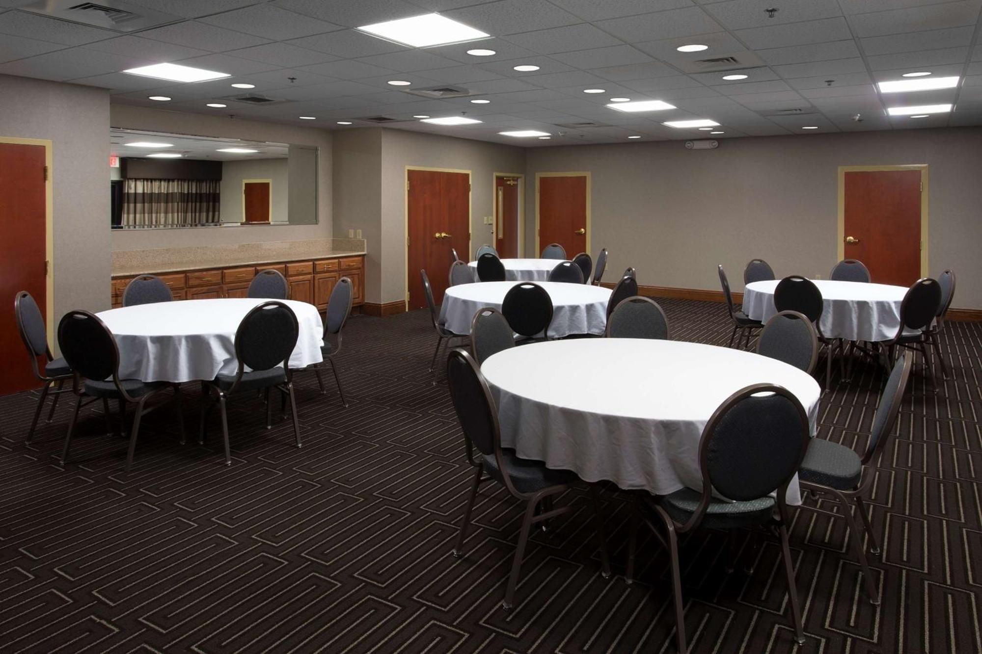 Hampton Inn Troy Exteriör bild