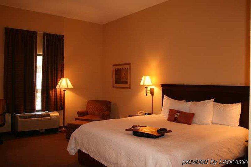 Hampton Inn Troy Rum bild