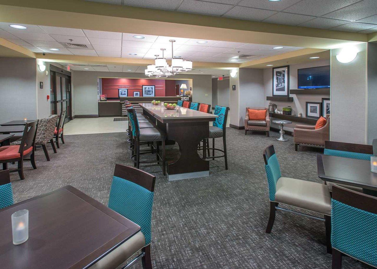Hampton Inn Troy Exteriör bild