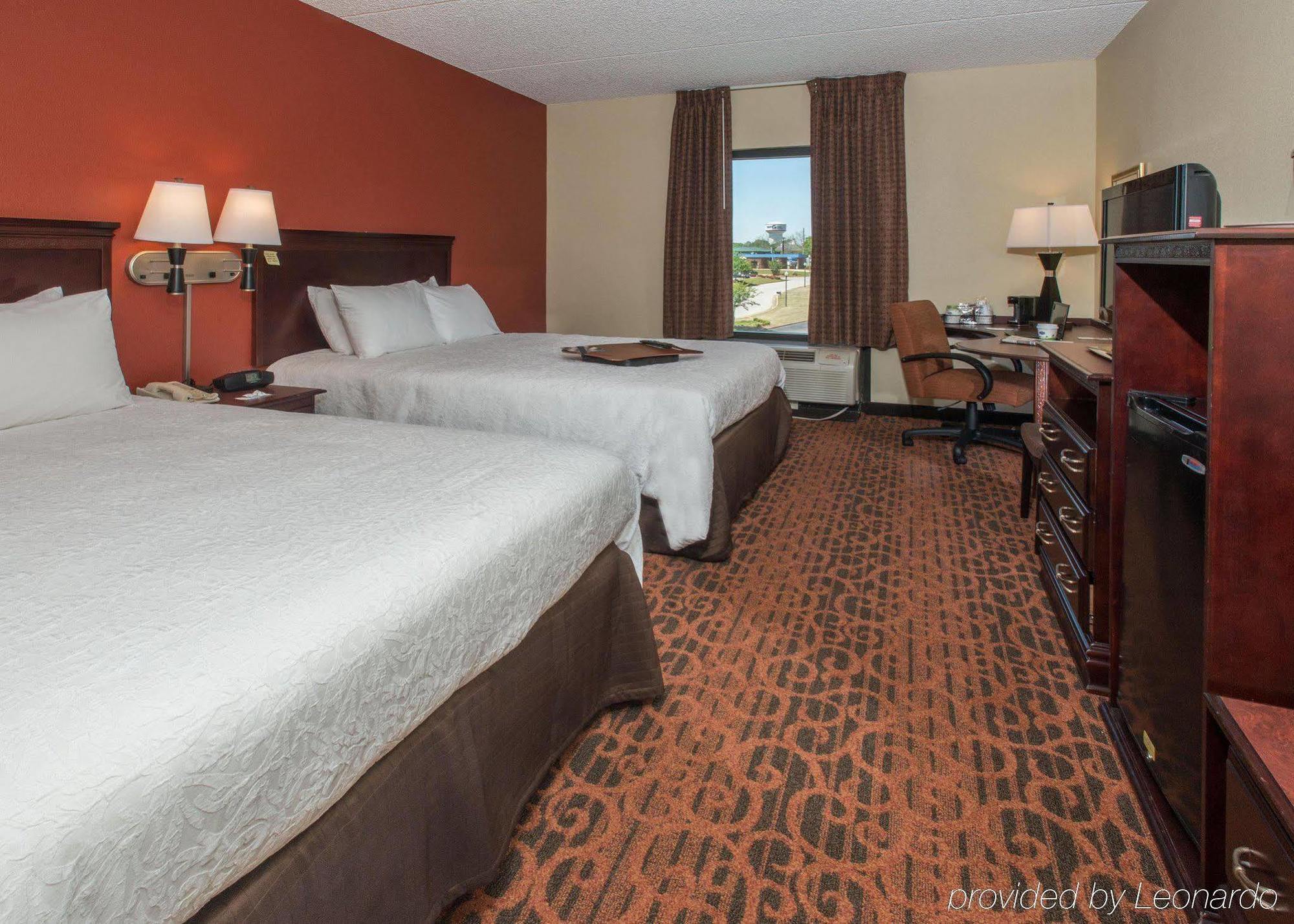 Hampton Inn Troy Exteriör bild