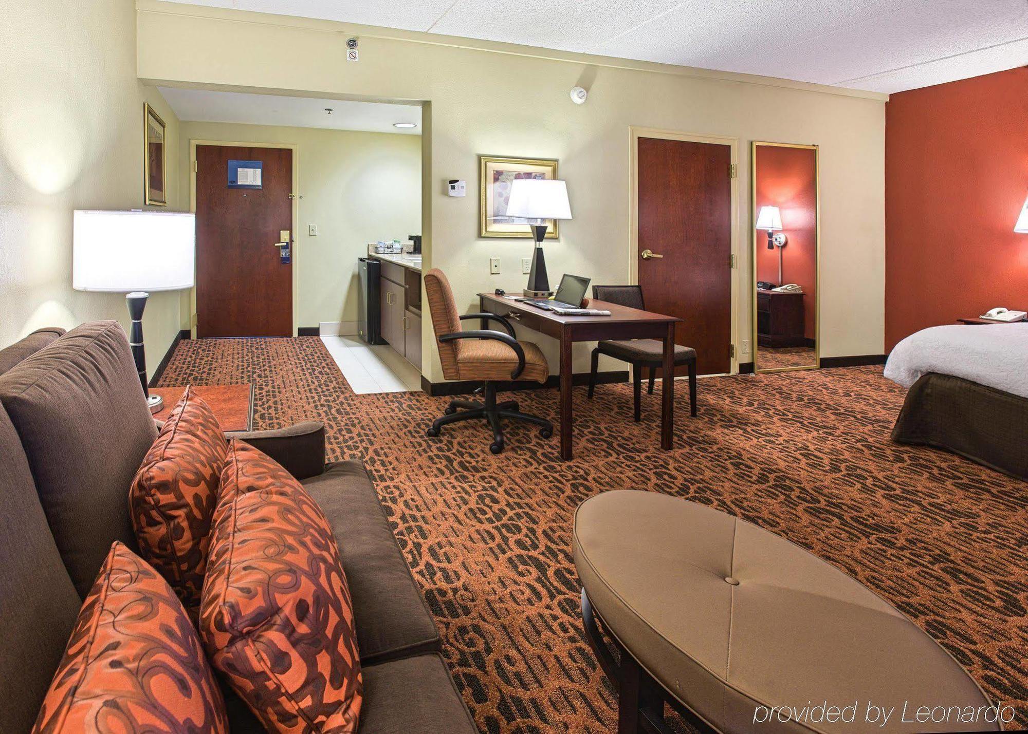 Hampton Inn Troy Exteriör bild